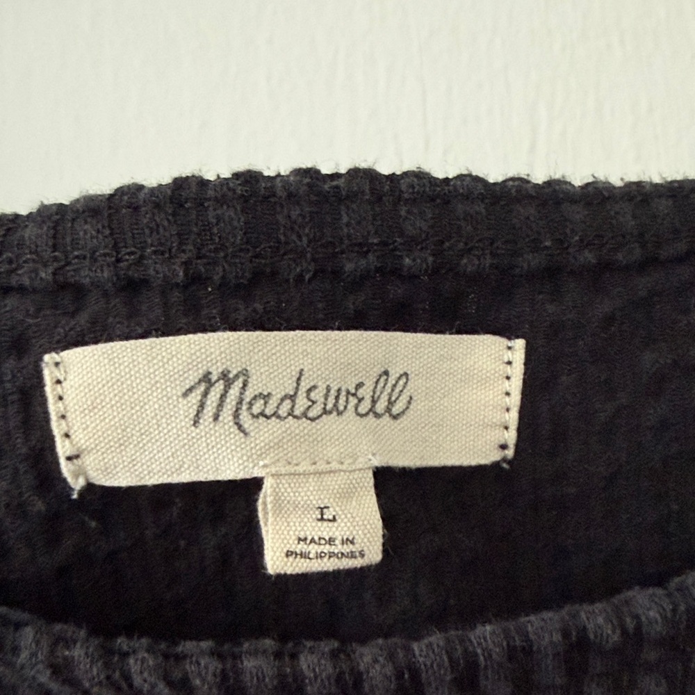 Black Madewell Button-Shoulder Waffle Knit Women's Top - Picture 4 of 4